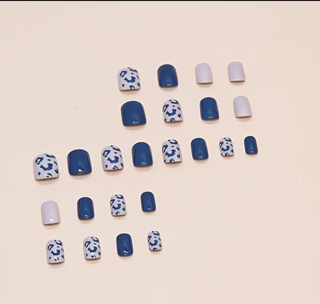 Faux ongles réutilisables à coller — 24 pièces, 12 tailles