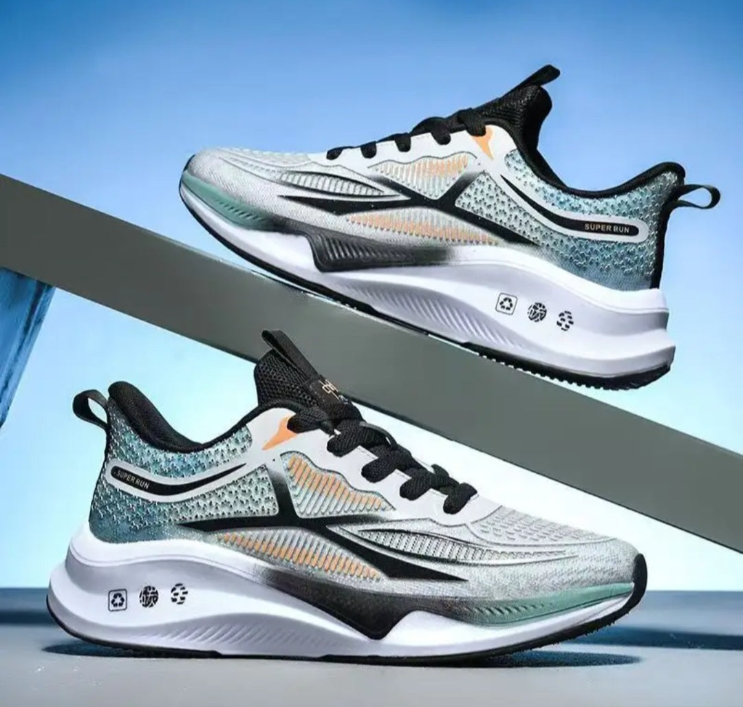 Chaussures de sport décontractée pour hommes, style course et marche avec doublure maille.